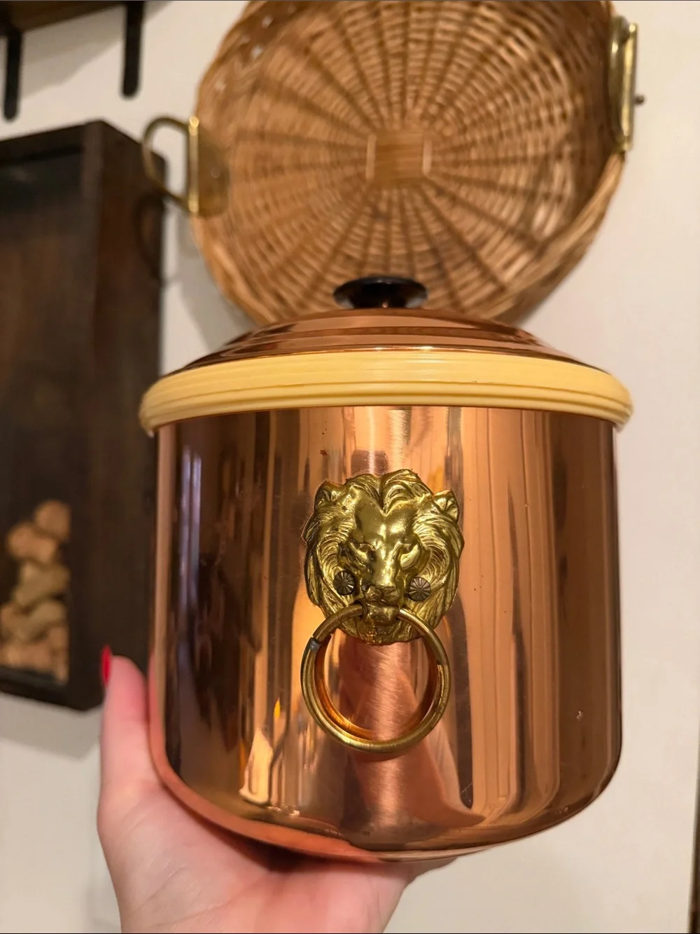 🦁 Vintage Copper Tone Lion Head Ice Bucket